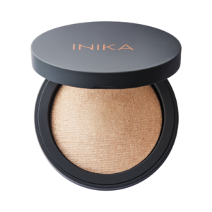 INIKA ORGANIC ŠVYTĖJIMO SUTEIKIANTI KOMPAKTINĖ PUDRA – Dewdrop, 8 G